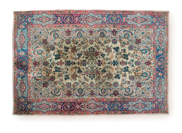 Tappeto Kirman 
cm 329x226