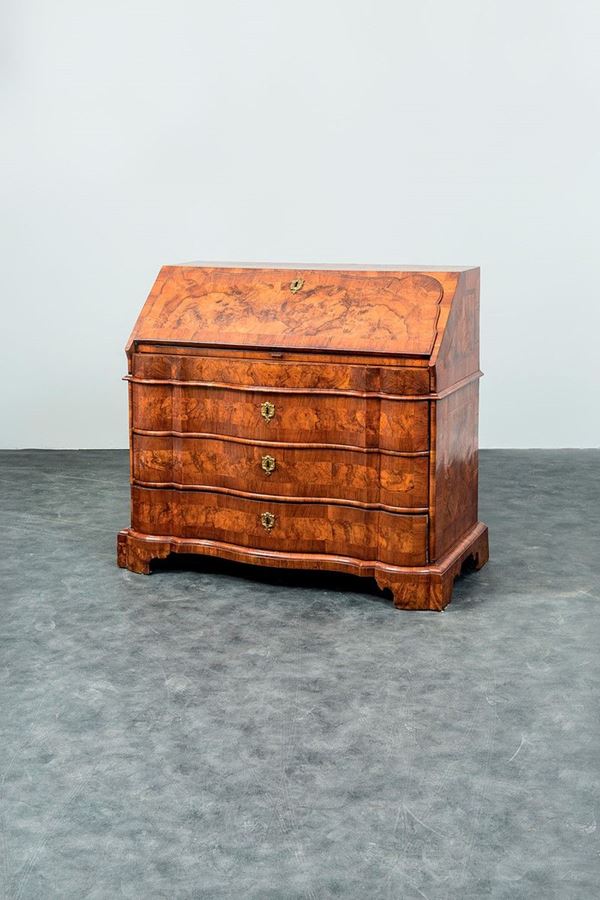 Cassettone con ribalta lastron  - Auction Antiquariato - Incanto Casa d'Aste e Galleria