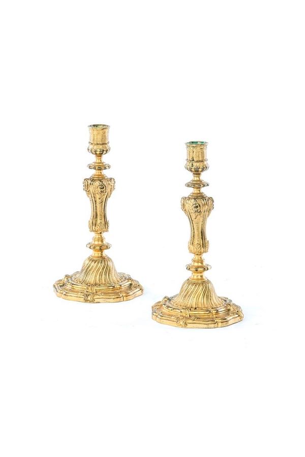 Coppia di candelieri ad una fi  - Auction Antiquariato - Incanto Casa d'Aste e Galleria