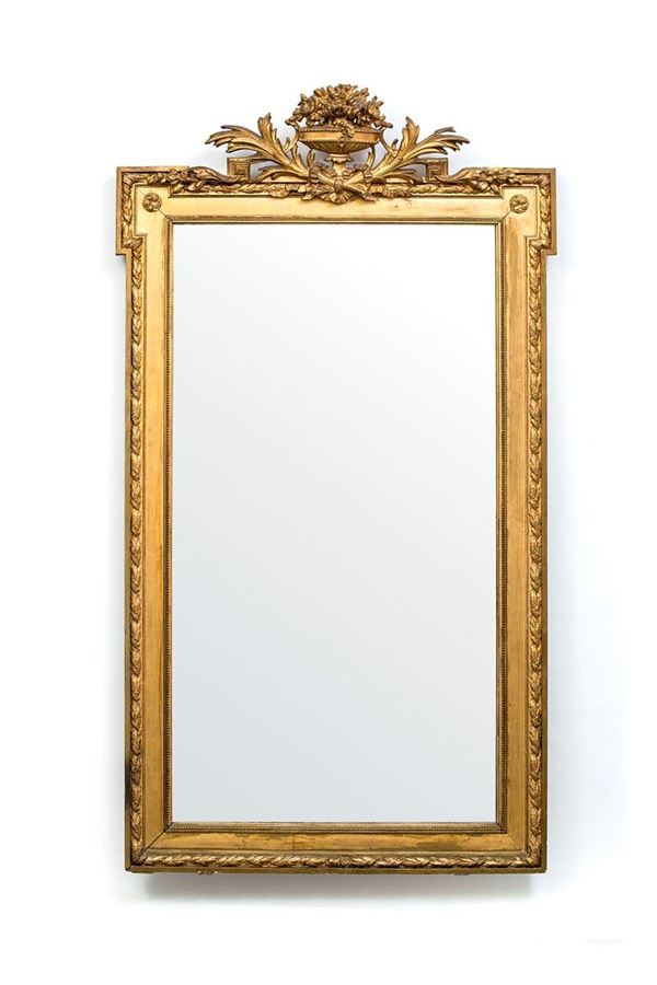 Caminiera in legno con fregi i  - Asta Antiquariato - Incanto Casa d'Aste e Galleria
