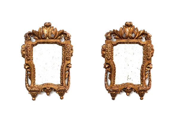 Due specchierine in legno scol