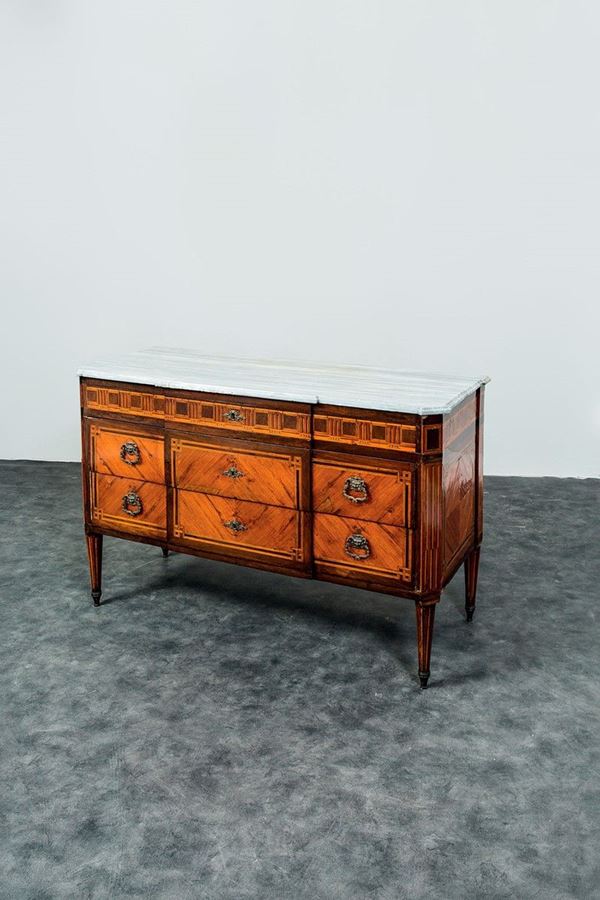 Com&#242; impiallacciato in legno d  - Asta Antiquariato - Incanto Casa d'Aste e Galleria
