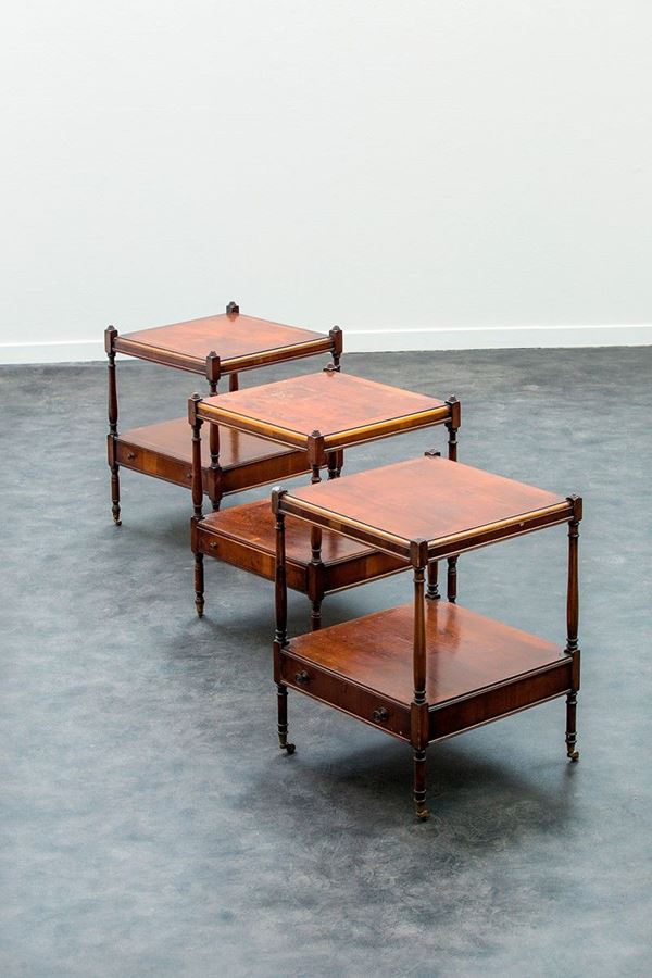 Tre tavolini da servizio
In s  - Auction Antiquariato - Incanto Casa d'Aste e Galleria