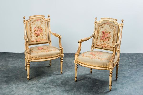 Quattro poltrone in legno scol  - Asta Antiquariato - Incanto Casa d'Aste e Galleria