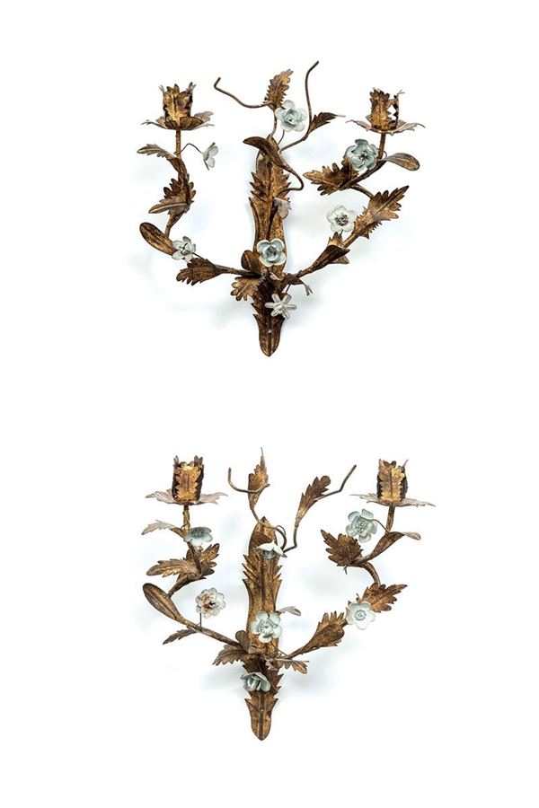 Coppia di appliques in lamieri