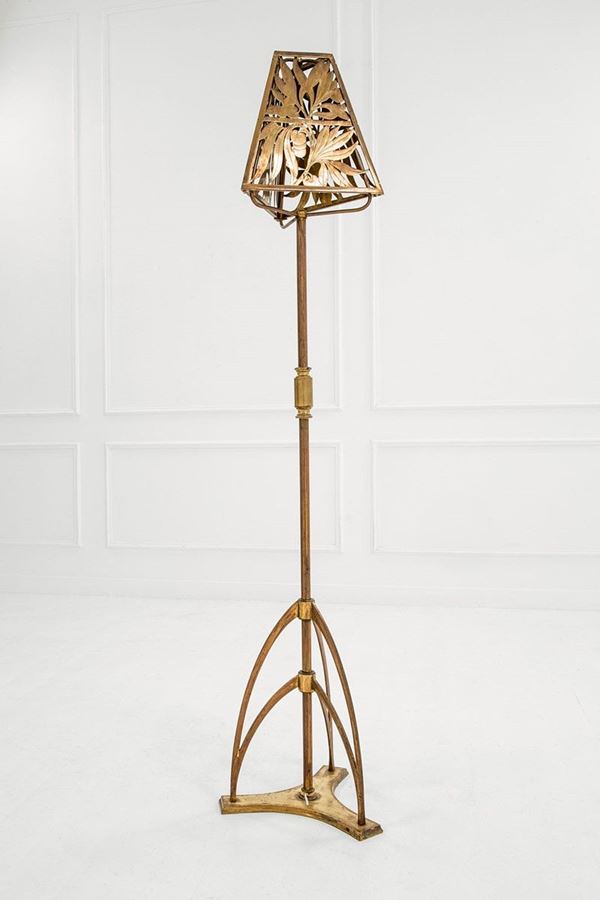 Lampada da terra secessionista