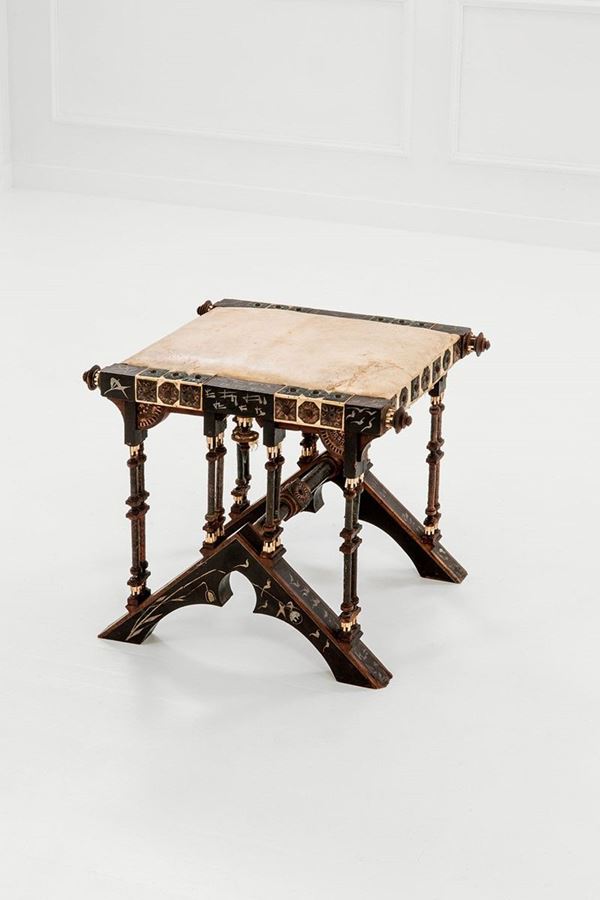 Carlo Bugatti - Sgabello
Legno di noce ebaniz