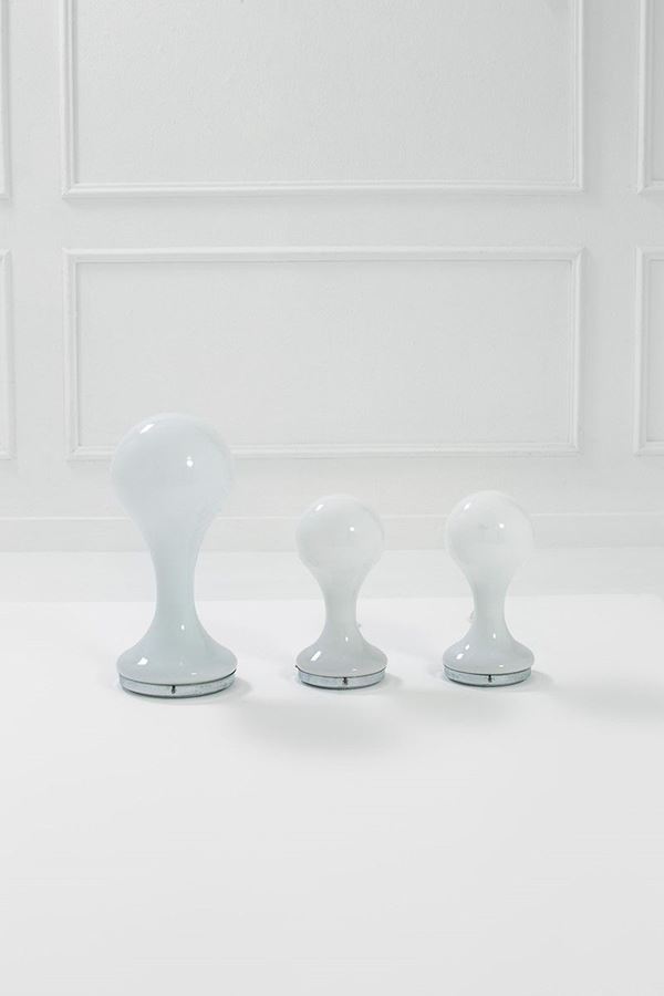 AV Mazzega : Tre lampade da tavolo di diver  - Asta Design - Incanto Casa d'Aste e Galleria