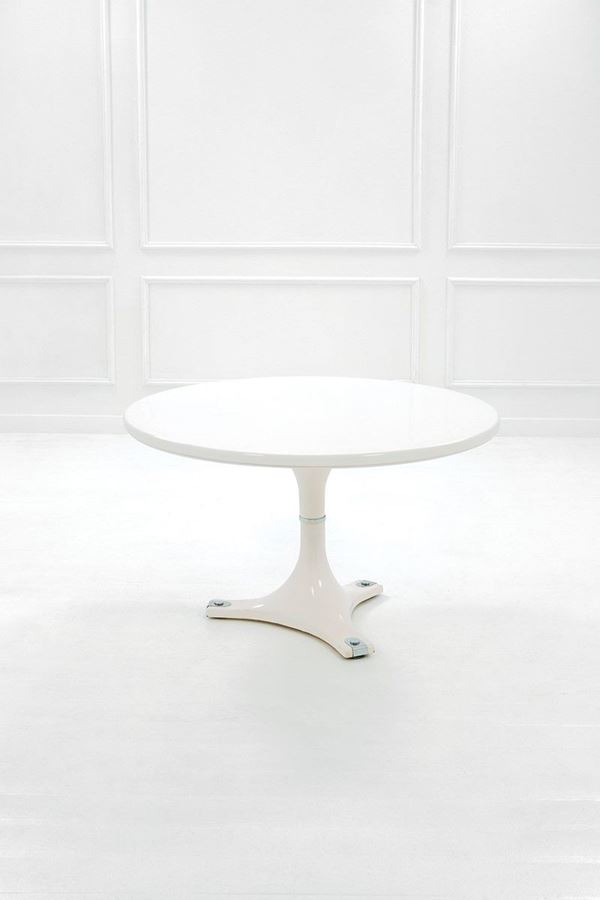 Ignazio Gardella, Anna Castelli Ferrieri : Tavolo rotondo mod. 4993 (prim  - Auction Design - Incanto Casa d'Aste e Galleria