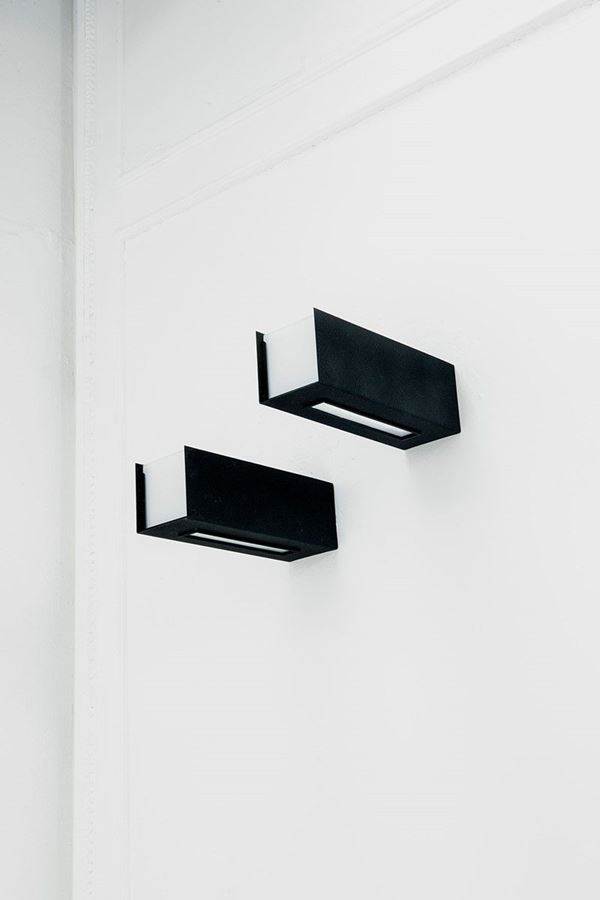 Gino Sarfatti : Due rare lampade da parete mod  - Auction Design - Incanto Casa d'Aste e Galleria
