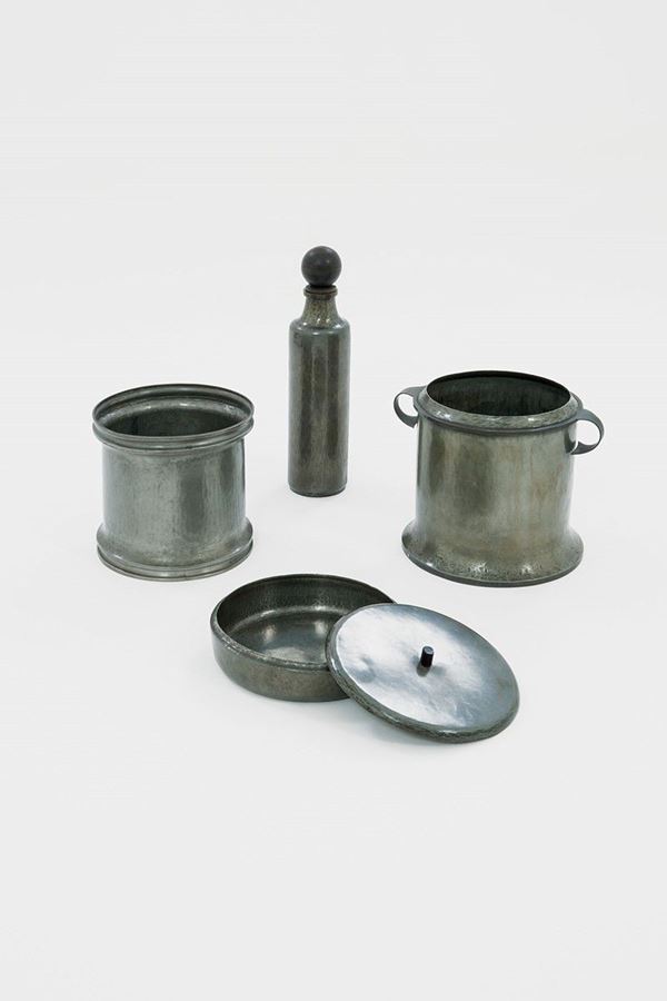 Lorenzo Burchiellaro : Bottiglia, scatola e due vasi
  - Auction Design - Incanto Casa d'Aste e Galleria