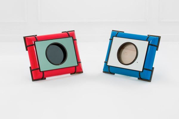Antonio Pavia - Due portafoto
Legno laccato, 