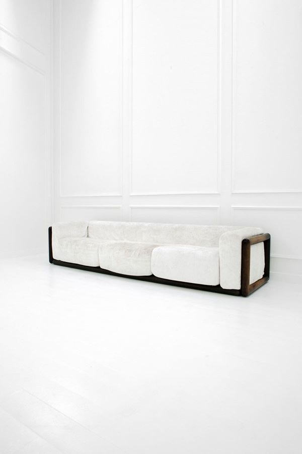 Carlo Scarpa : Raro divano mod. Cornaro
Legn  - Asta Design - Incanto Casa d'Aste e Galleria