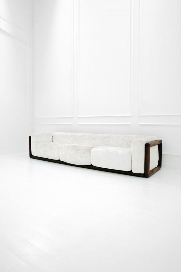 Carlo Scarpa : Raro divano mod. Cornaro
Legn  - Auction Design - Incanto Casa d'Aste e Galleria