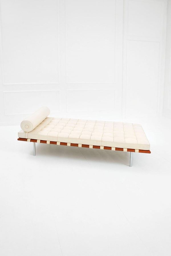 Ludwig Mies Van Der Rohe : Letto a giorno mod. Barcelona
  - Auction Design - Incanto Casa d'Aste e Galleria