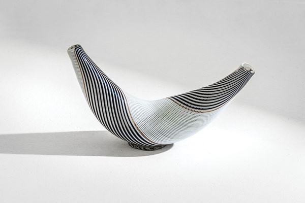 Dino Martens : Vaso
Vetro a mezza filigrana.  - Auction Design - Incanto Casa d'Aste e Galleria