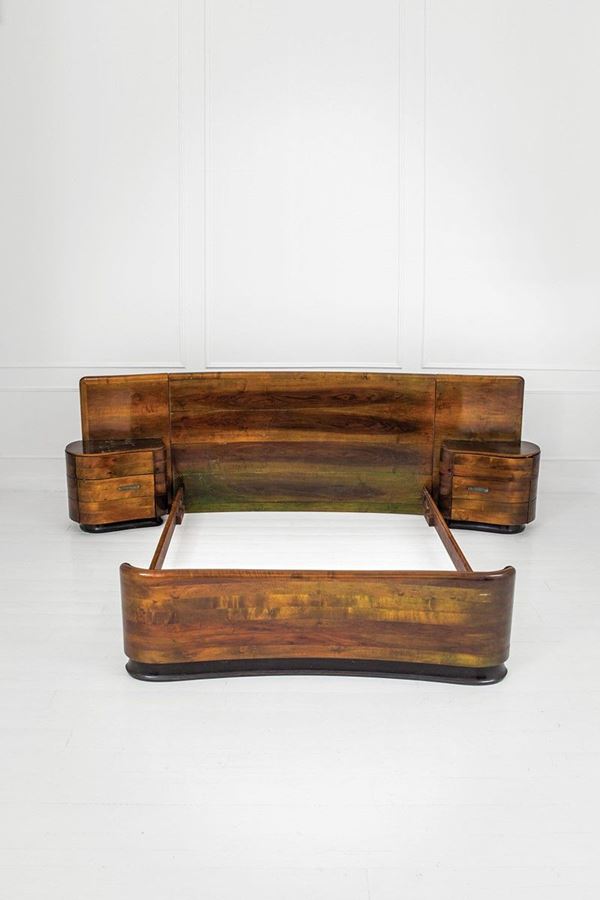 Vittorio Valabrega : Letto con comodini integrati
  - Asta Design - Incanto Casa d'Aste e Galleria