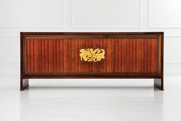 Credenza
Struttura in legno l