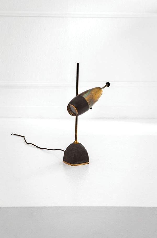 Oscar Torlasco : Lampada da tavolo
Metallo lac  - Auction Design - Incanto Casa d'Aste e Galleria