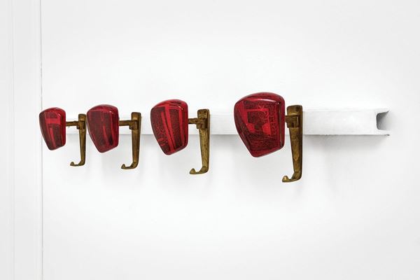 Victor Cerrato : Quattro appendiabiti
Ceramica  - Auction Design - Incanto Casa d'Aste e Galleria