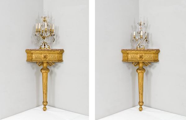 Coppia di cantonali in legno s  - Asta Antiquariato - Asta da fallimento - Incanto Casa d'Aste e Galleria