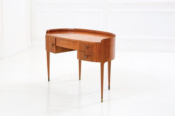 Paolo Buffa - Coiffeuse
Legno di noce, otto