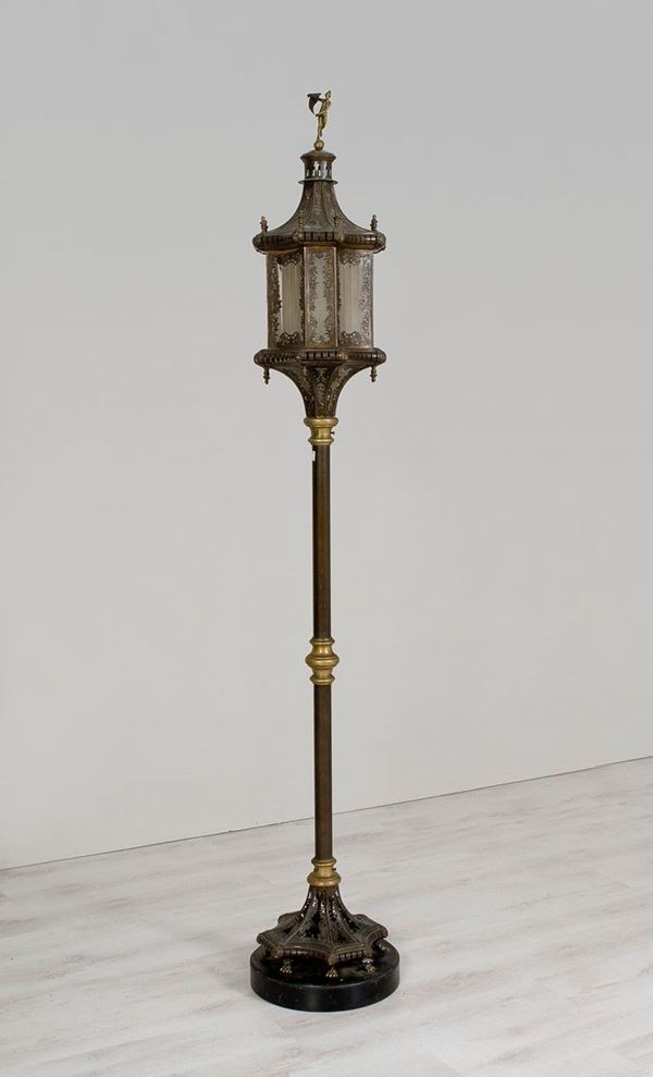 Lampadario a otto luci, fusto   - Asta Antiquariato - Incanto Casa d'Aste e Galleria