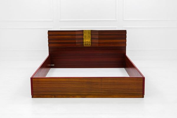 Luciano Frigerio : Letto mod. Diamante
Legno di   - Auction Design - Incanto Casa d'Aste e Galleria