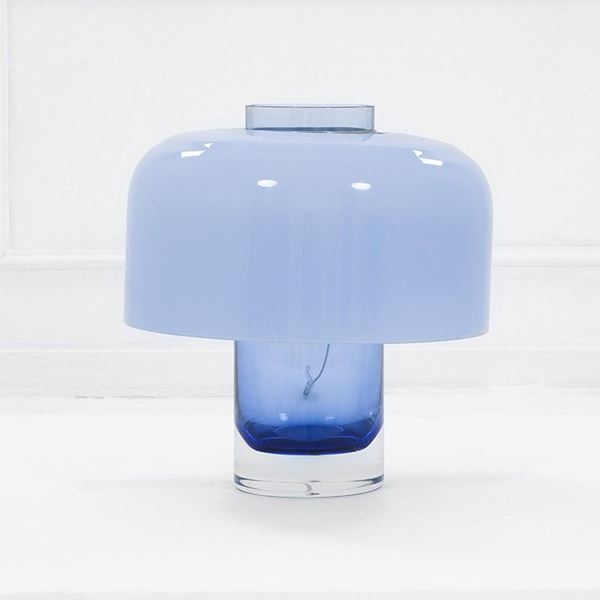 Carlo Nason : Lampada da tavolo
Vetro latti  - Auction Design - Incanto Casa d'Aste e Galleria