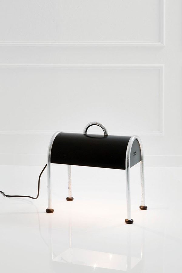 Ettore Sottsass - Lampada da tavolo Valigia
Tub