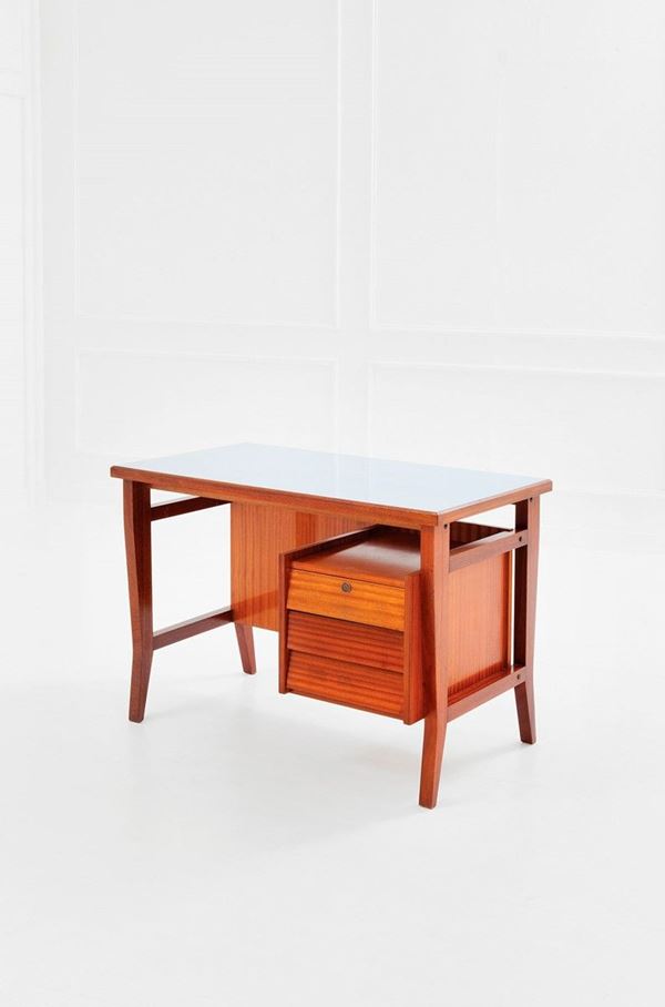 Gio Ponti - Scrittoio
Legno di mogano, fo