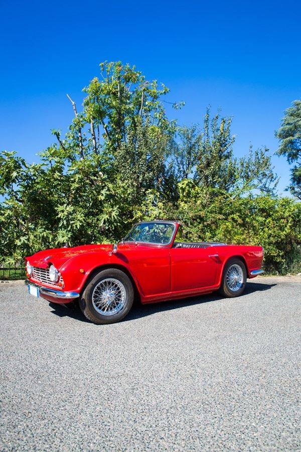 Triumph - TR 4
C.C. 2.138, H.P. 104, an