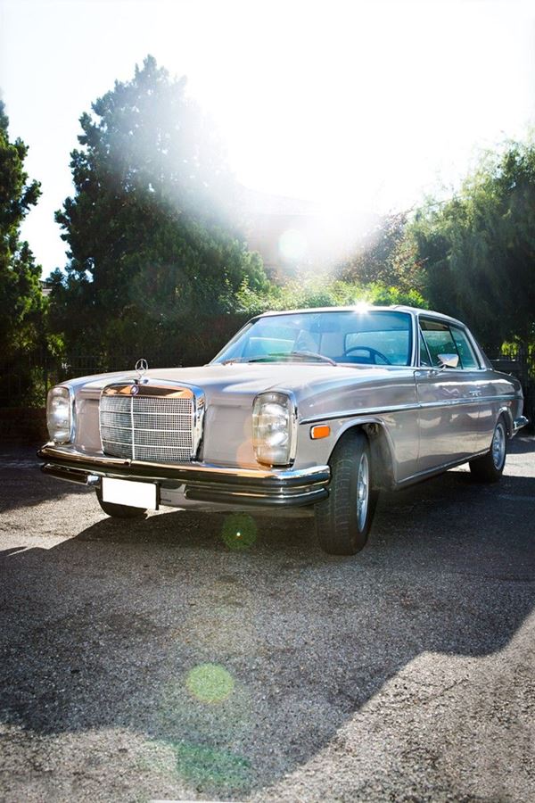 Mercedes - 250 C Coup&#233;
C.C. 2.496, H.P. 