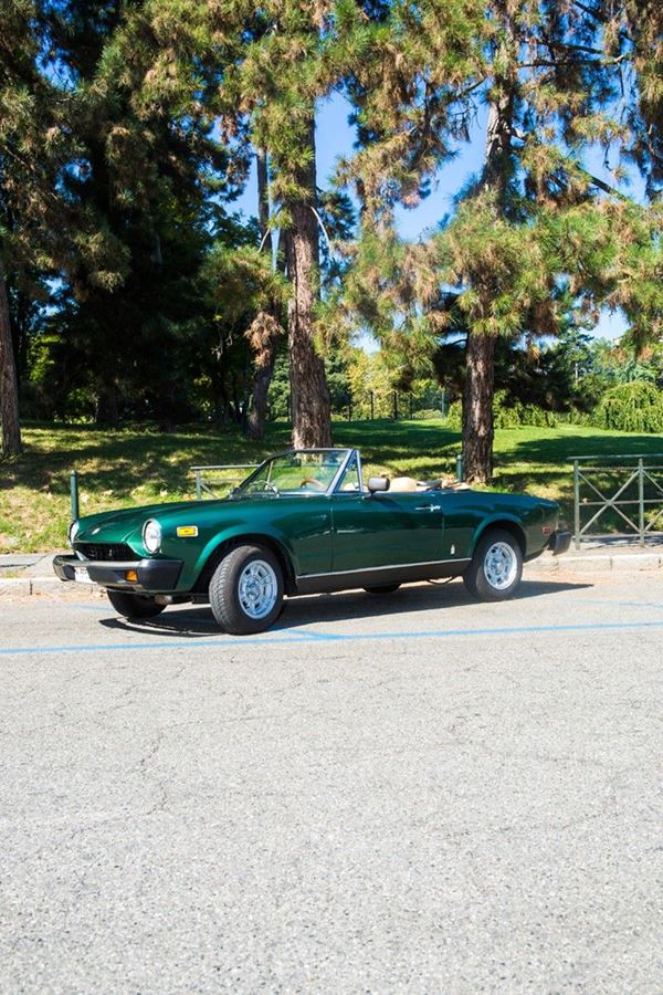 Fiat - 124 Spider America 1.800
C.C.