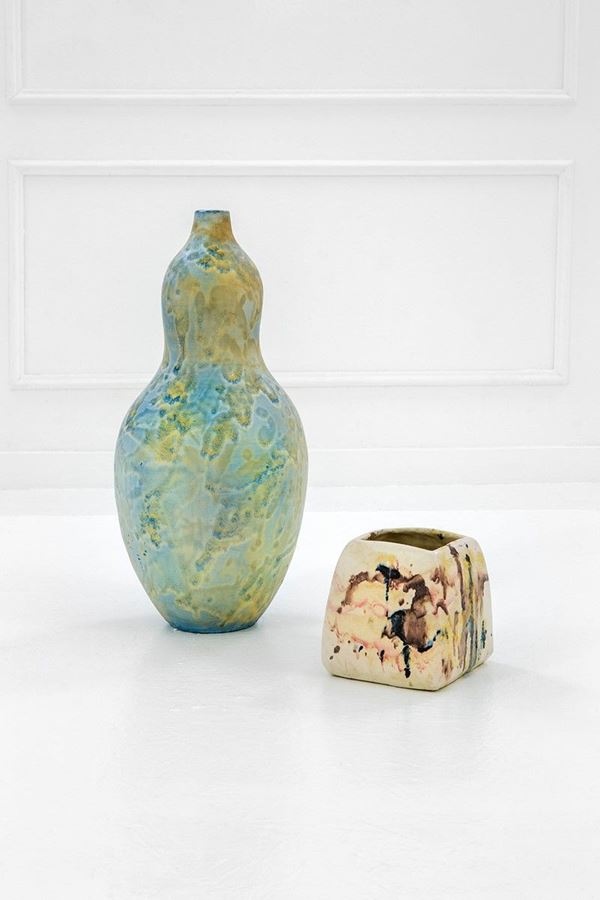 Marcello Fantoni : Due vasi
Ceramica smaltata.
  - Asta Design - Incanto Casa d'Aste e Galleria