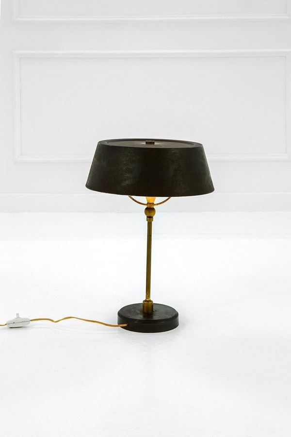 Giuseppe Ostuni - Lampada da tavolo
Ottone luci