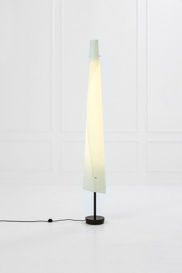 Toni Cordero : Lampada da terra
Struttura in  - Auction Design - Incanto Casa d'Aste e Galleria