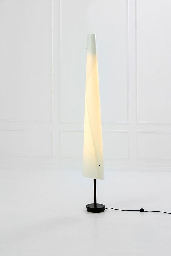 Toni Cordero : Lampada da terra
Struttura in  - Auction Design - Incanto Casa d'Aste e Galleria