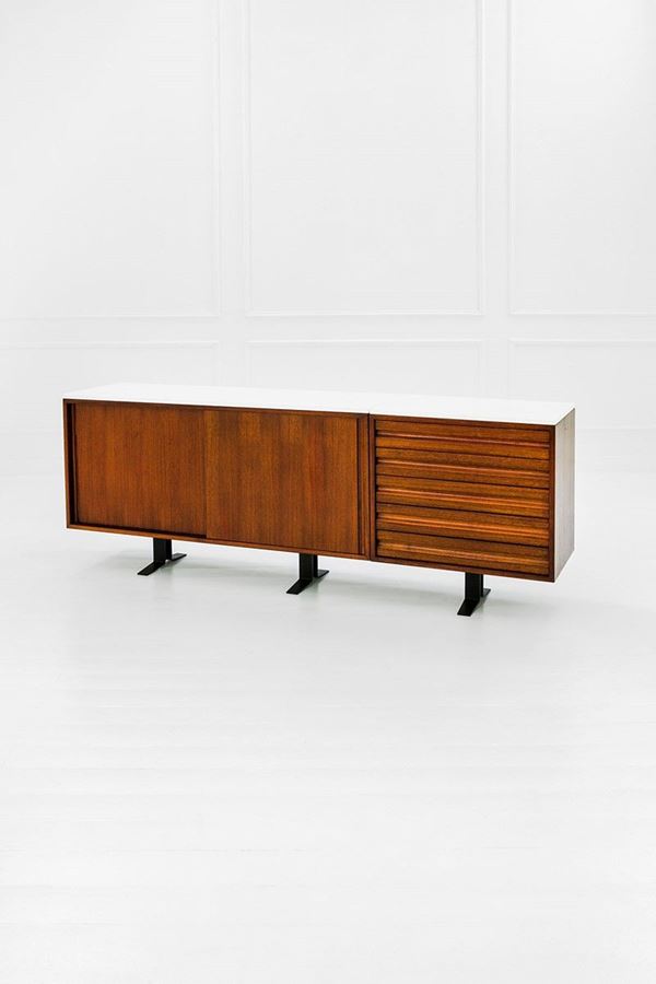 Osvaldo Borsani : Credenza mod. E 22
Legno di p  - Auction Design - Incanto Casa d'Aste e Galleria