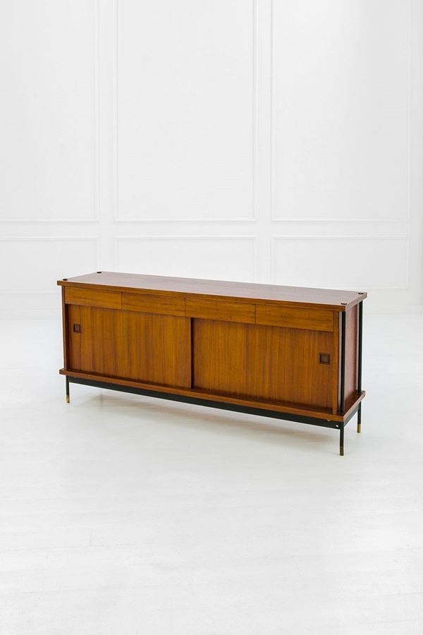 Credenza
Metallo laccato, leg