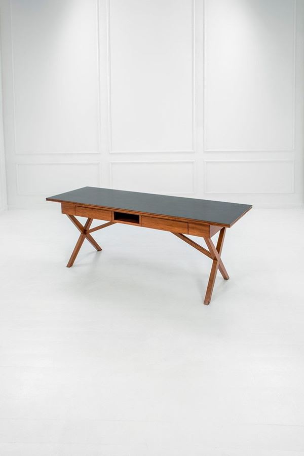 Scrivania
Legno di rovere, le