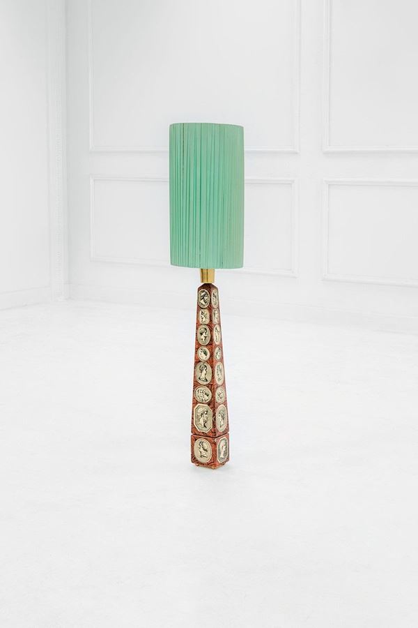 Piero Fornasetti - Lampada da tavolo
Metallo ser