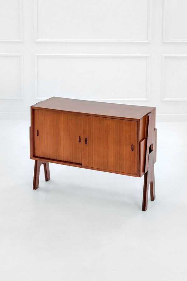 Angelo Mangiarotti, Bruno Morassutti - Credenza
Legno di teak massel