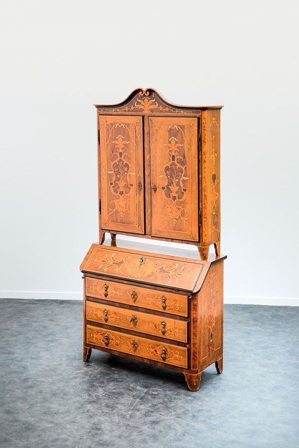 Doppio corpo in noce intarsiat  - Asta Antiquariato - Incanto Casa d'Aste e Galleria