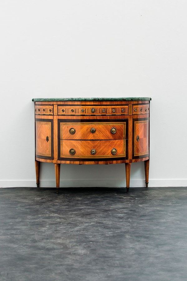 Importante com&#242; a mezzaluna im  - Auction Antiquariato - Incanto Casa d'Aste e Galleria