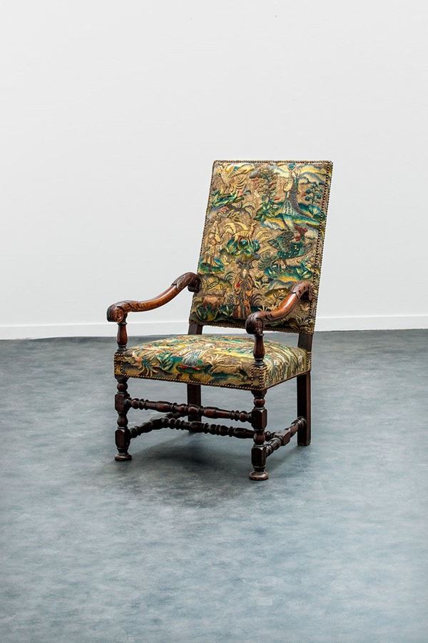 Importante poltrona in noce, s  - Auction Antiquariato - Incanto Casa d'Aste e Galleria
