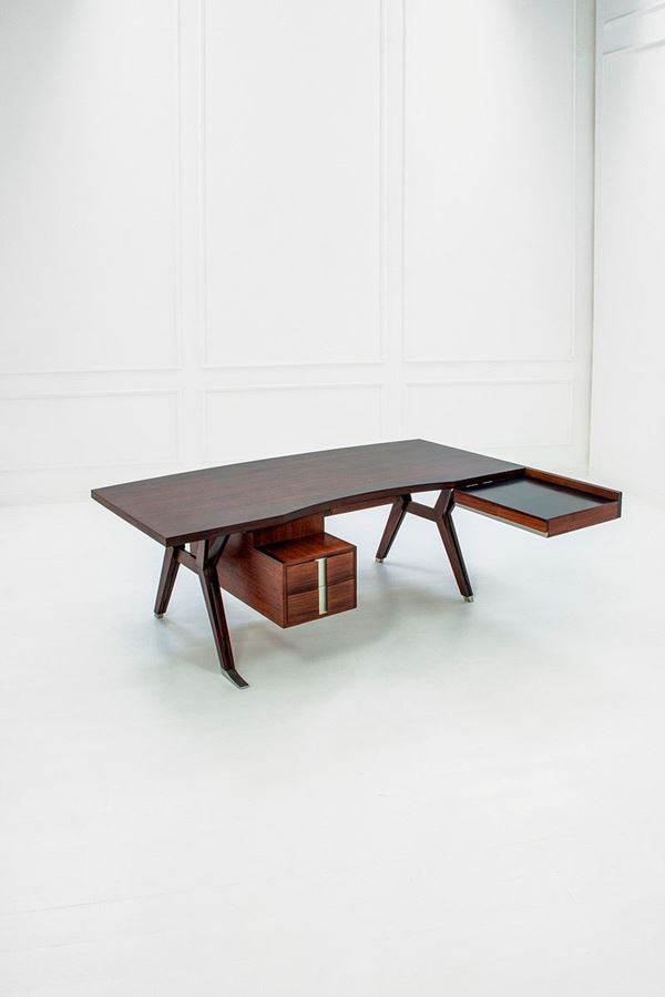 Ico Parisi : Scrivania da centro
Legno di   - Auction Design - Incanto Casa d'Aste e Galleria