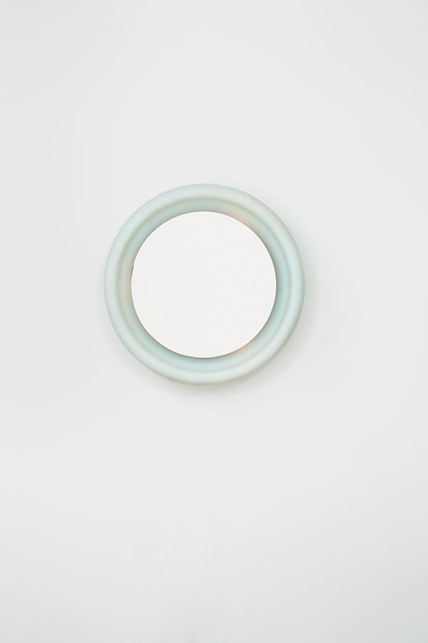 Gianni Celada : Specchiera luminosa
Vetro opa  - Auction Design - Incanto Casa d'Aste e Galleria