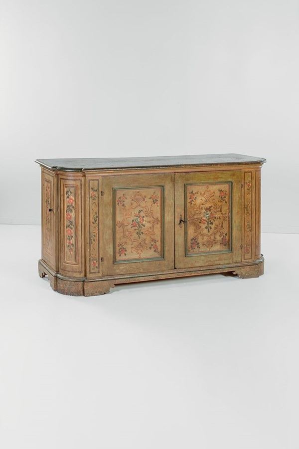 Rara credenza in legno laccato