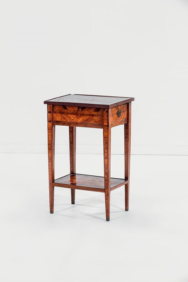 Tavolino da lavoro impiallacci  - Auction Antiquariato - Incanto Casa d'Aste e Galleria